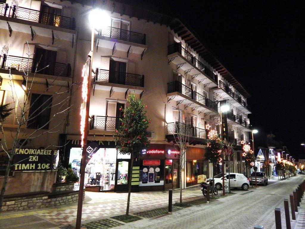 Hotel Elvetia Karpenísion Екстериор снимка